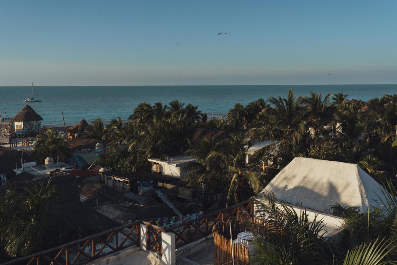 Casa Peregrino Holbox Hotel Exterior photo